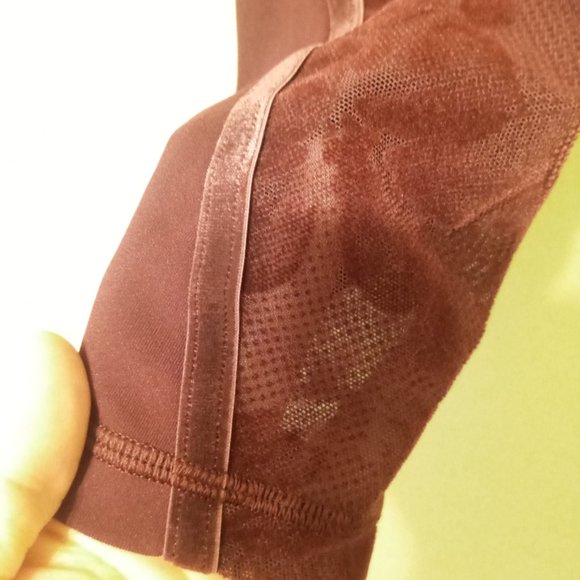 lululemon maroon floral lace leggings - Picture 5 of 9